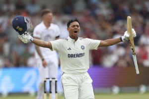 Jaiswal Eyes Gavaskar's Record: Can India's Young Star Make History at Edgbaston?