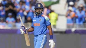 Dinesh Karthik Questions Shreyas Iyer's Omission from India's Asia Cup Squad, Citing Unfair Treatment - Watch