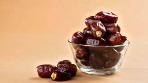 Figs vs. Dates: The Best Dried Fruit for Weight Loss and Blood Sugar Management