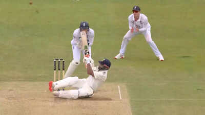 Rishabh Pant celebrates a century at Headingley