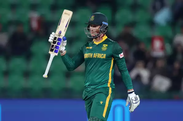 Rassie van der Dussen leads South Africa in Markram's absence.